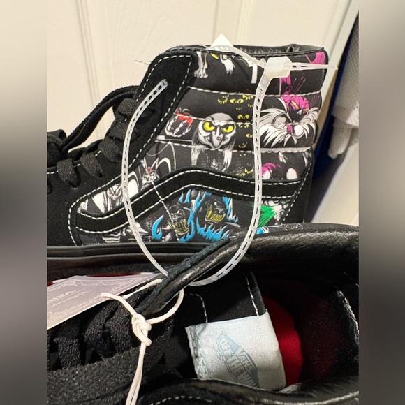 Vans x Disney Villains Sk8-Hi Shoes Men’s Size 6.5 Women’s Size 8 NWT - Picture 8 of 12